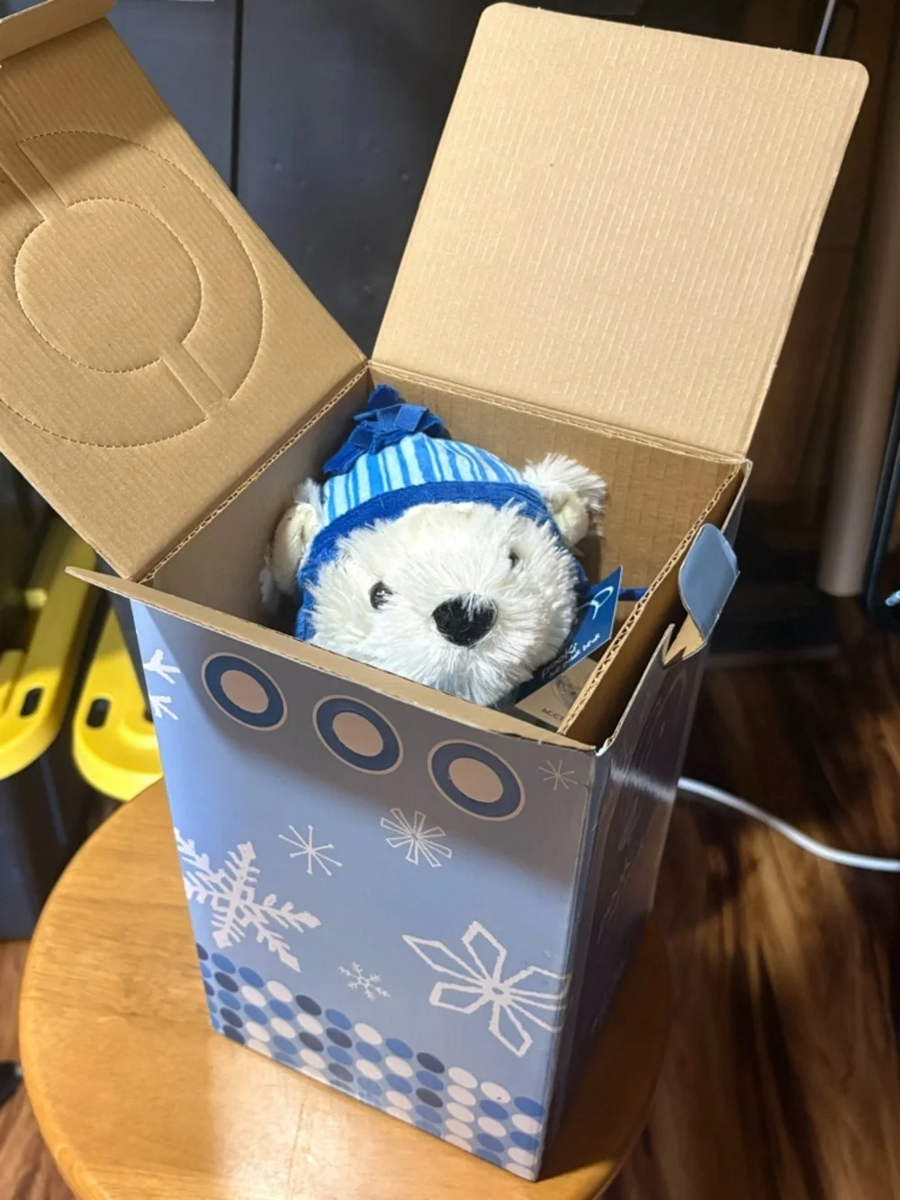 Scentsy Buddy Pooki the Polar Bear Plush New in Box